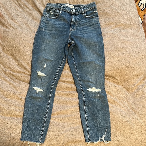 Abercrombie & Fitch High Rise Jeans size 6 - Picture 2 of 4
